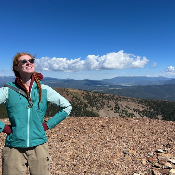 Meet your Posher, Adrian - Picture 4 of 5